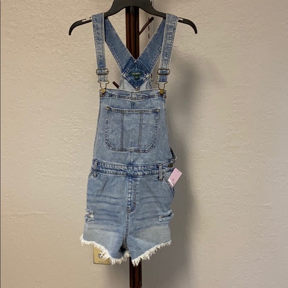 wild fable Pants - NWT Wild Fable denim short overalls distressed
